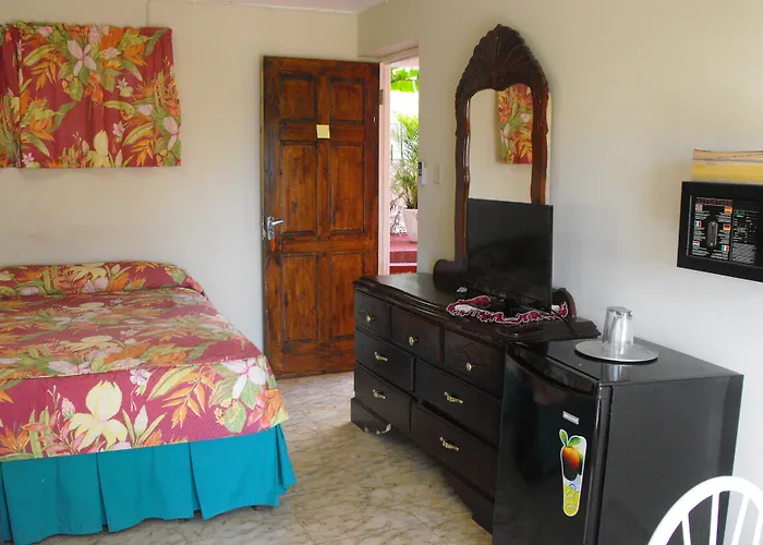 Verney House 3*
